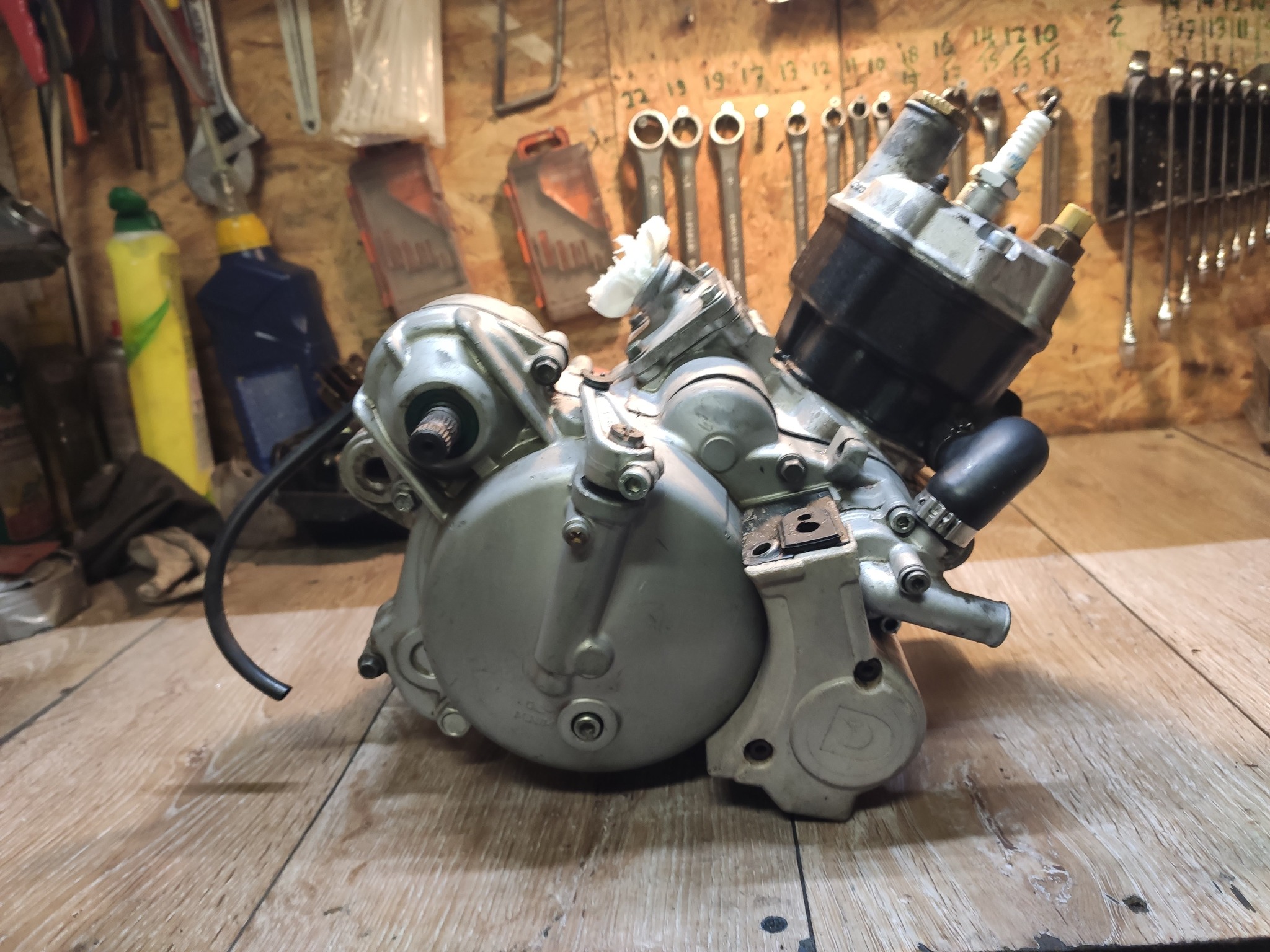 Derbi EBE/EBS50-motorblok vanaf de koppelingszijde